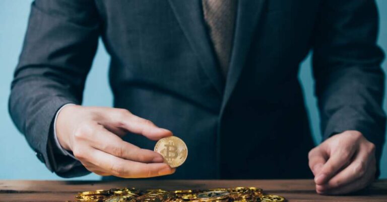 Crypto’s Young Gun Bets on Trump: A New Era for Digital Freedom?