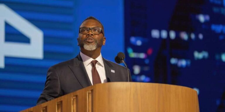 Feds Probe Chicago Mayor Over Racial Hiring Practices