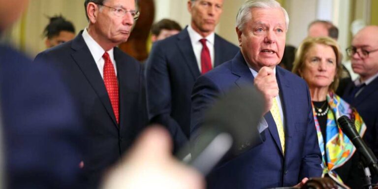 Lindsey Graham Threatens To “Sue The Crap” Out of FBI Agents